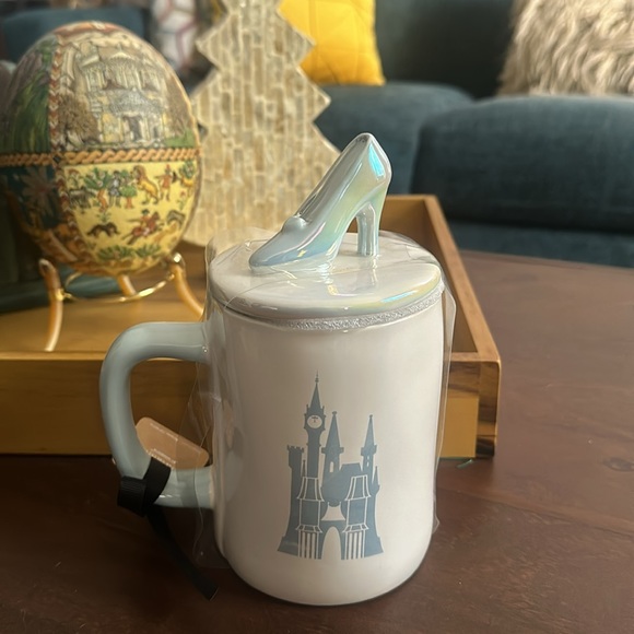 Rae Dunn Mug with Topper - Picture 2 of 2